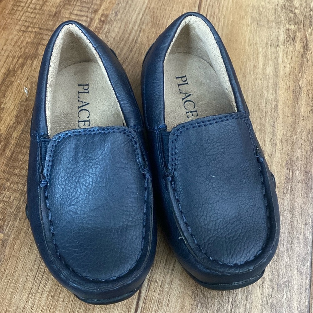 The Children’s place navy blue slip on loafers with non marking sole size 6